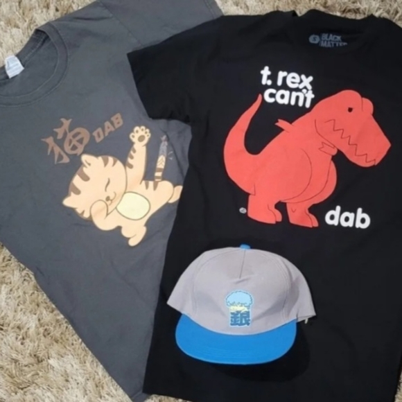 2 Pre-owned Dabbing T Shirts size:S with snapback hat. TS7 - Picture 1 of 7